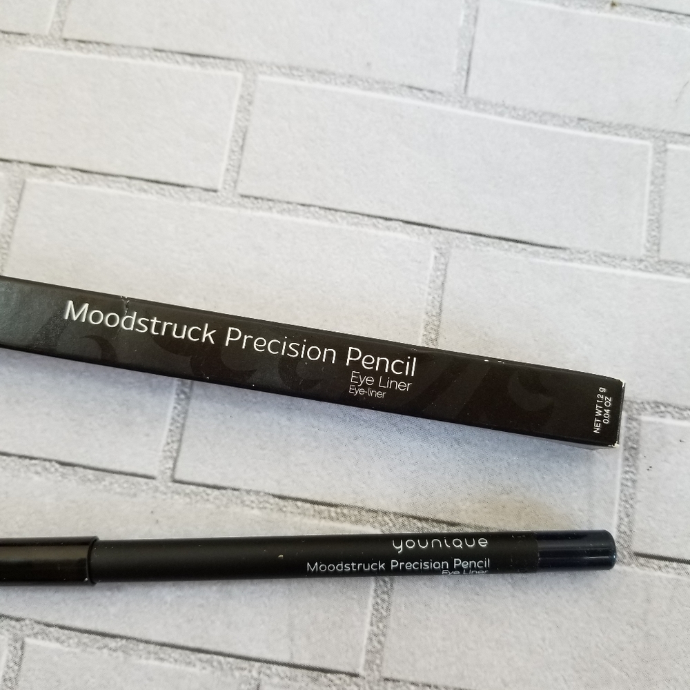 Younique Moodstruck Precision Eyeliner